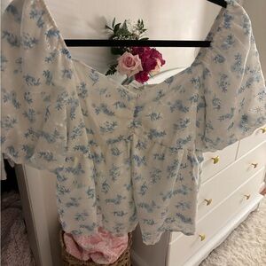 Altar'd State White Blouse with Light Blue Floral Print and Puff Sleeves
